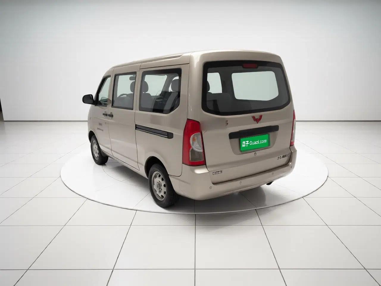 Wuling Rongguang 2014 1.2L S Base Model — миниатюра 4