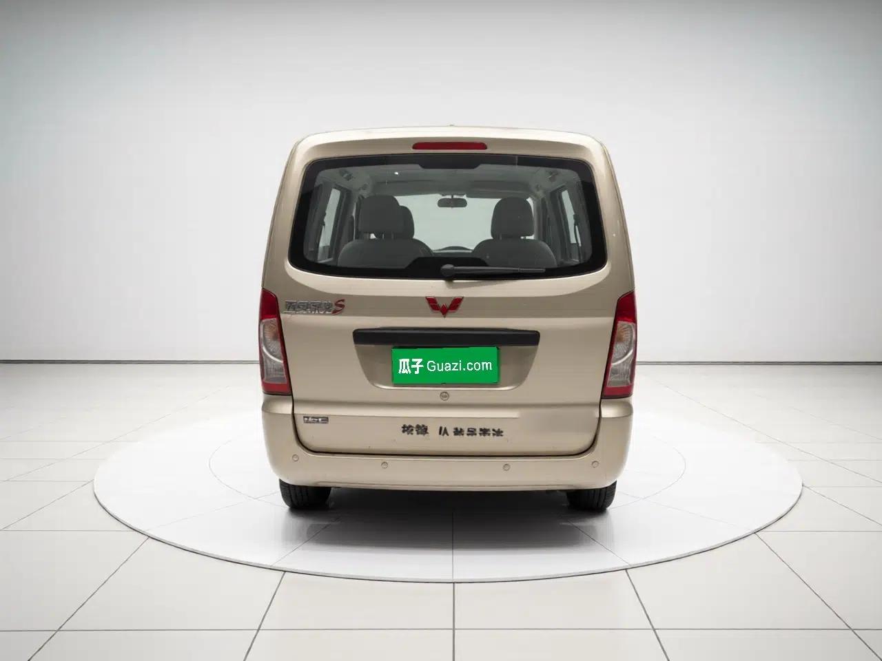 Wuling Rongguang 2014 1.2L S Base Model — миниатюра 5