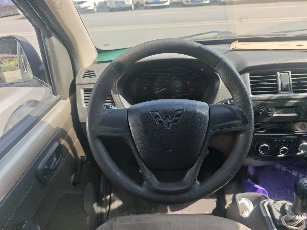 Wuling Rongguang 2014 1.2L S Base Model — миниатюра 9