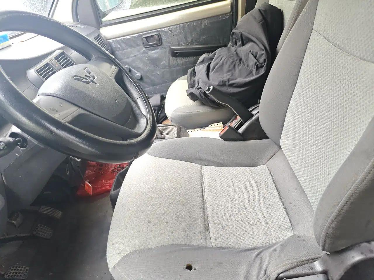 Wuling Rongguang 2012 1.5L Extended Basic Version — миниатюра 16