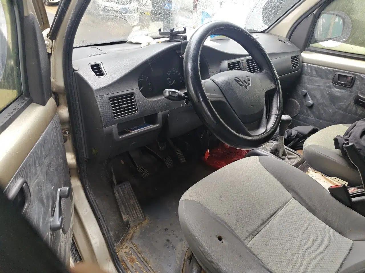 Wuling Rongguang 2012 1.5L Extended Basic Version — миниатюра 17