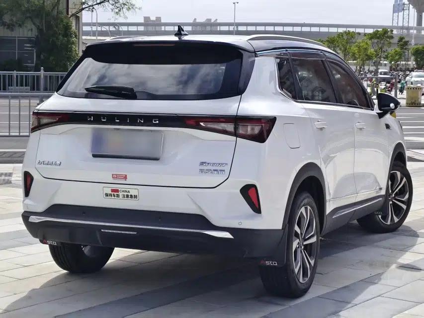 Wuling Asta 2021 1.5T CVT Star曜 Edition — миниатюра 5