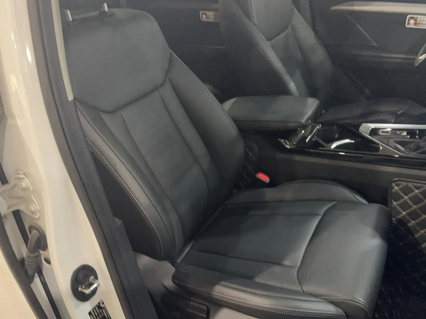 Wuling Asta 2021 1.5T CVT Star曜 Edition — миниатюра 8