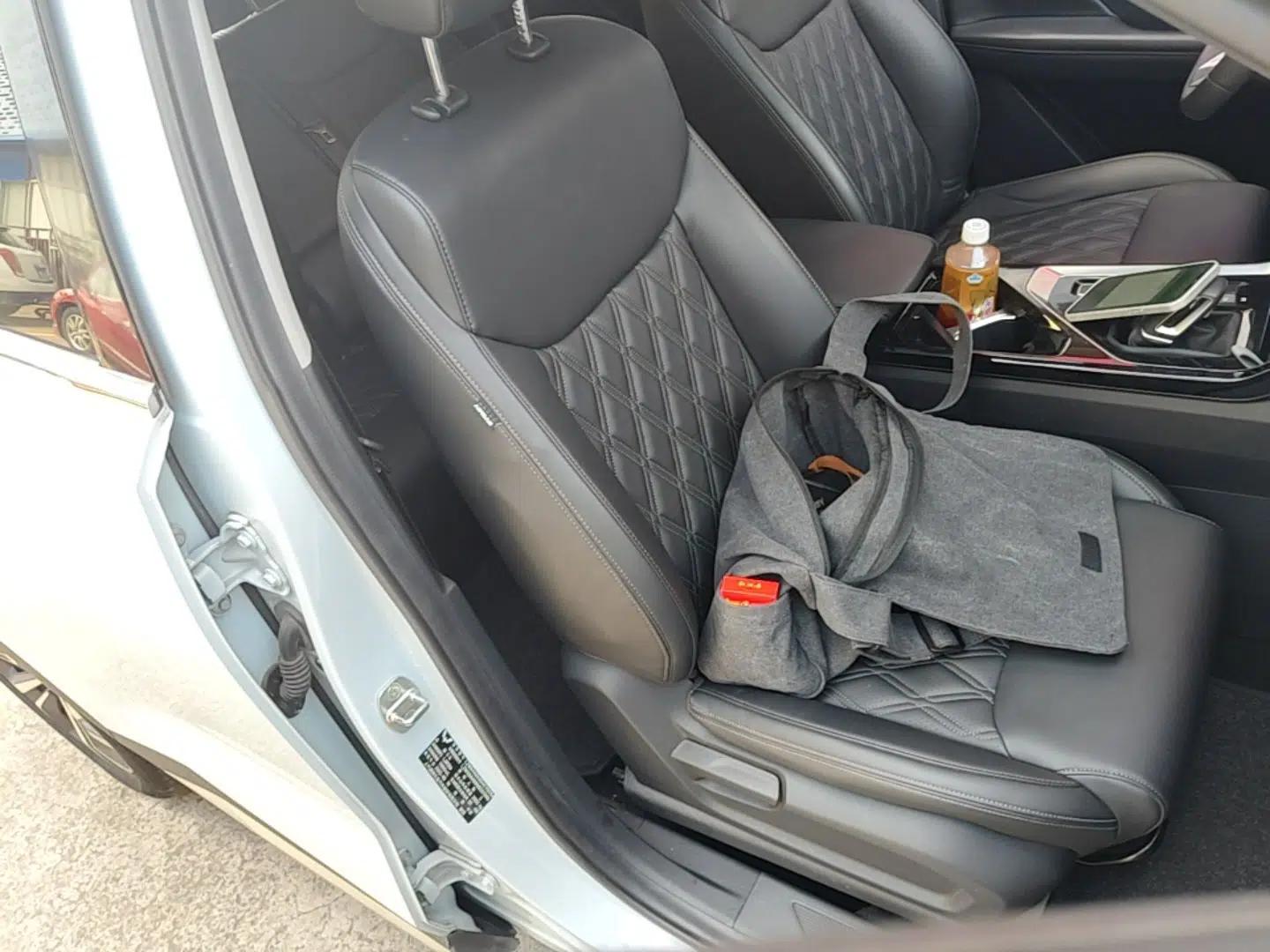Wuling Asta 2022 2.0L DHT Electric-Speed Version — миниатюра 23
