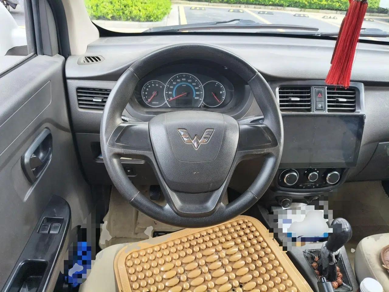 Wuling Rongguang V 2016 1.5L Standard Version — миниатюра 11