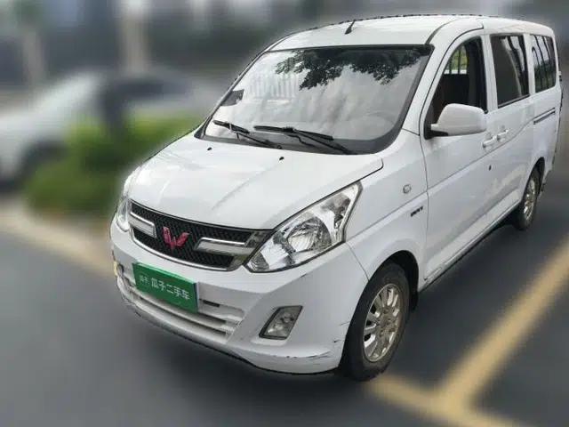 Wuling Rongguang V 2016 1.5L Standard Version