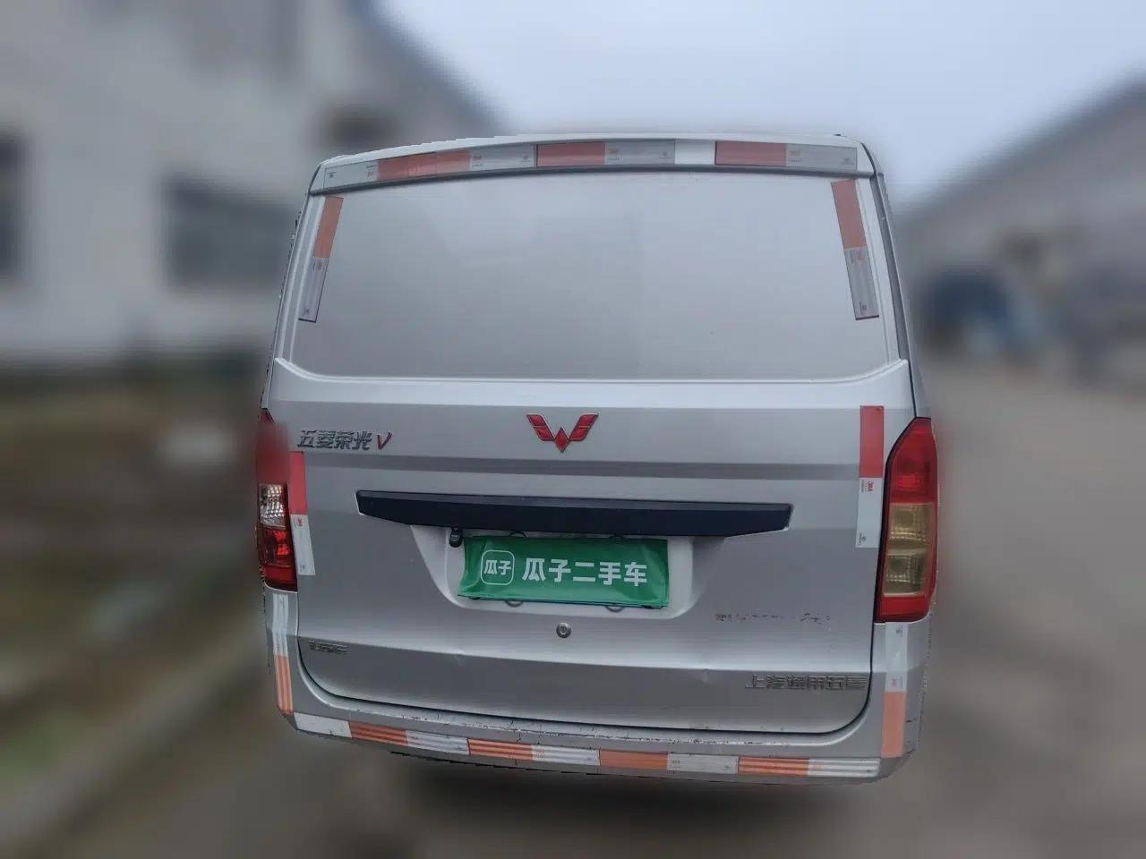 Wuling Rongguang V 2019 1.5L Van - Utility Model — миниатюра 5