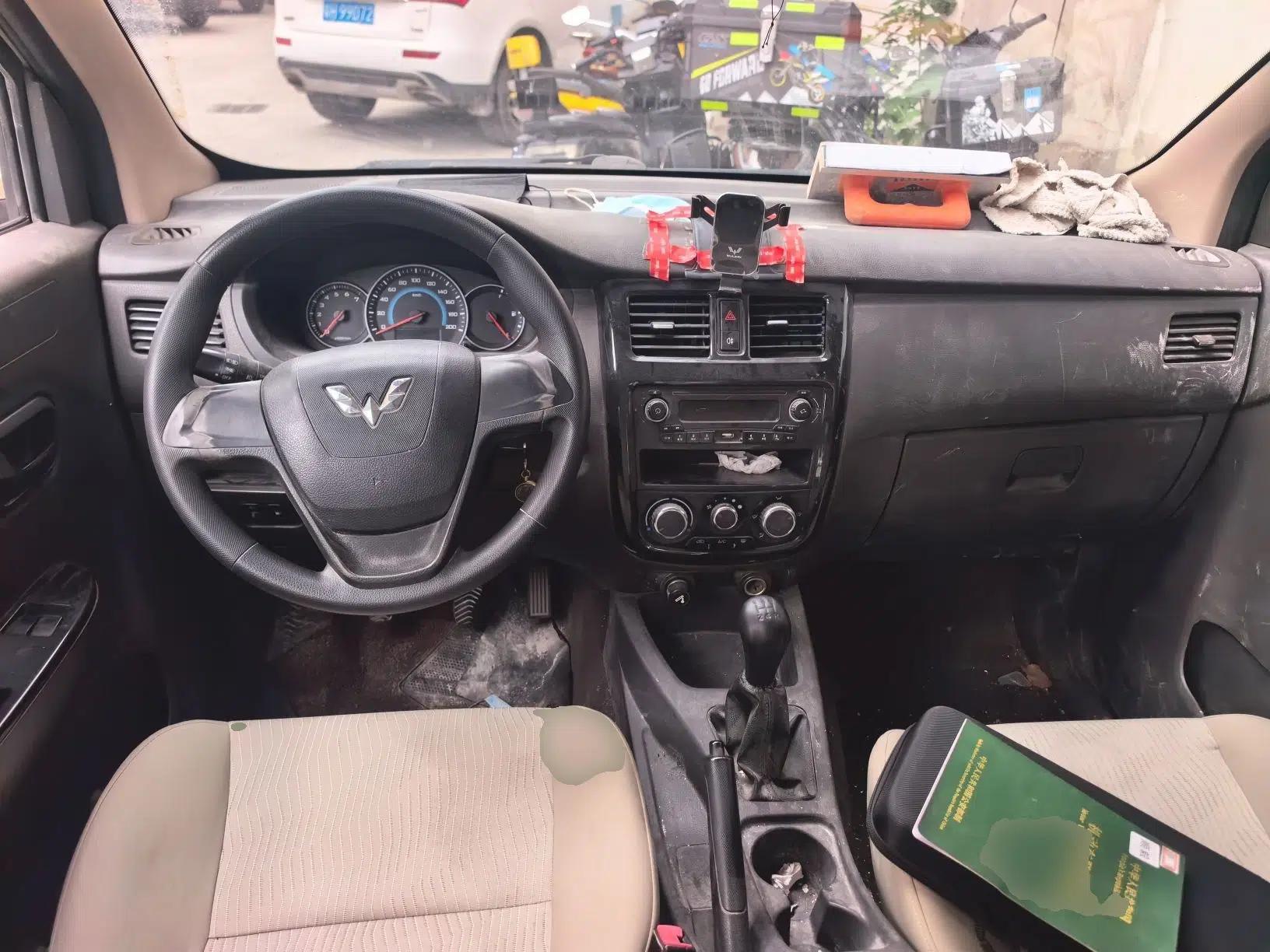 Wuling Rongguang V 2018 1.2L Standard Model — миниатюра 10