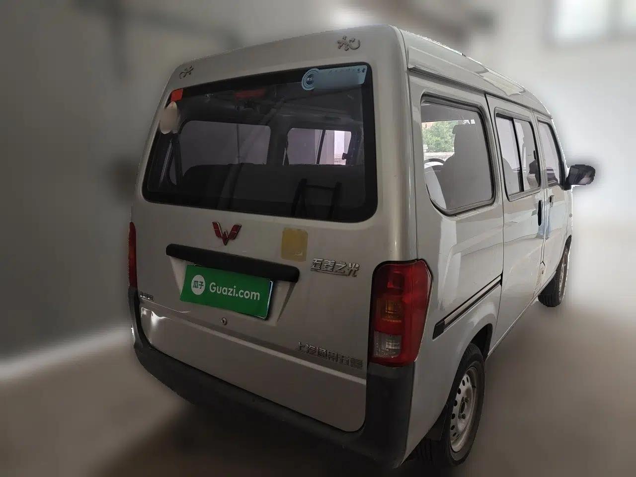Wuling Zhiguang 2015 1.2L S Practical Model LSI — миниатюра 6