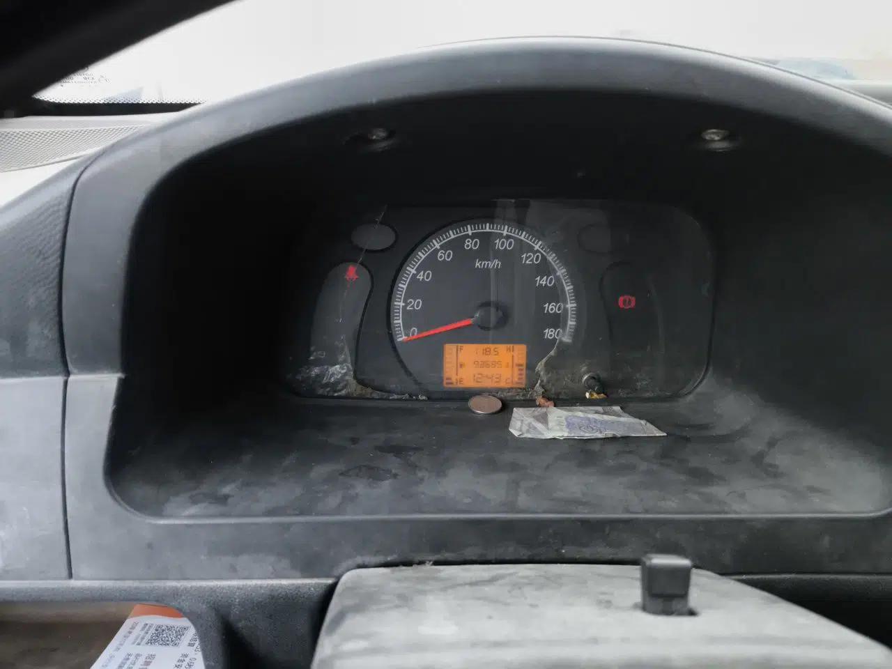 Wuling Zhiguang 2013 1.0L Practical Version — миниатюра 12