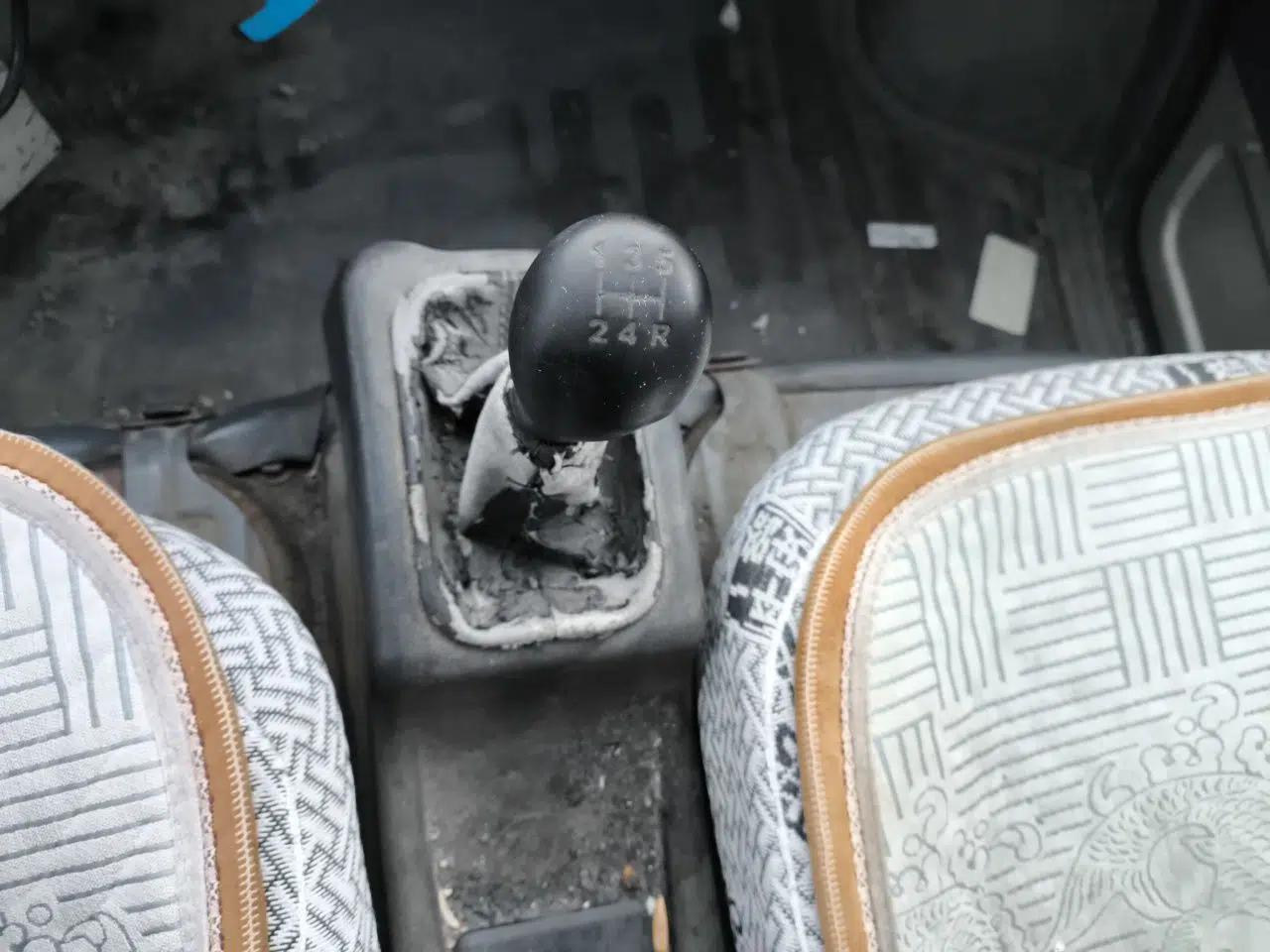 Wuling Zhiguang 2013 1.0L Practical Version — миниатюра 15