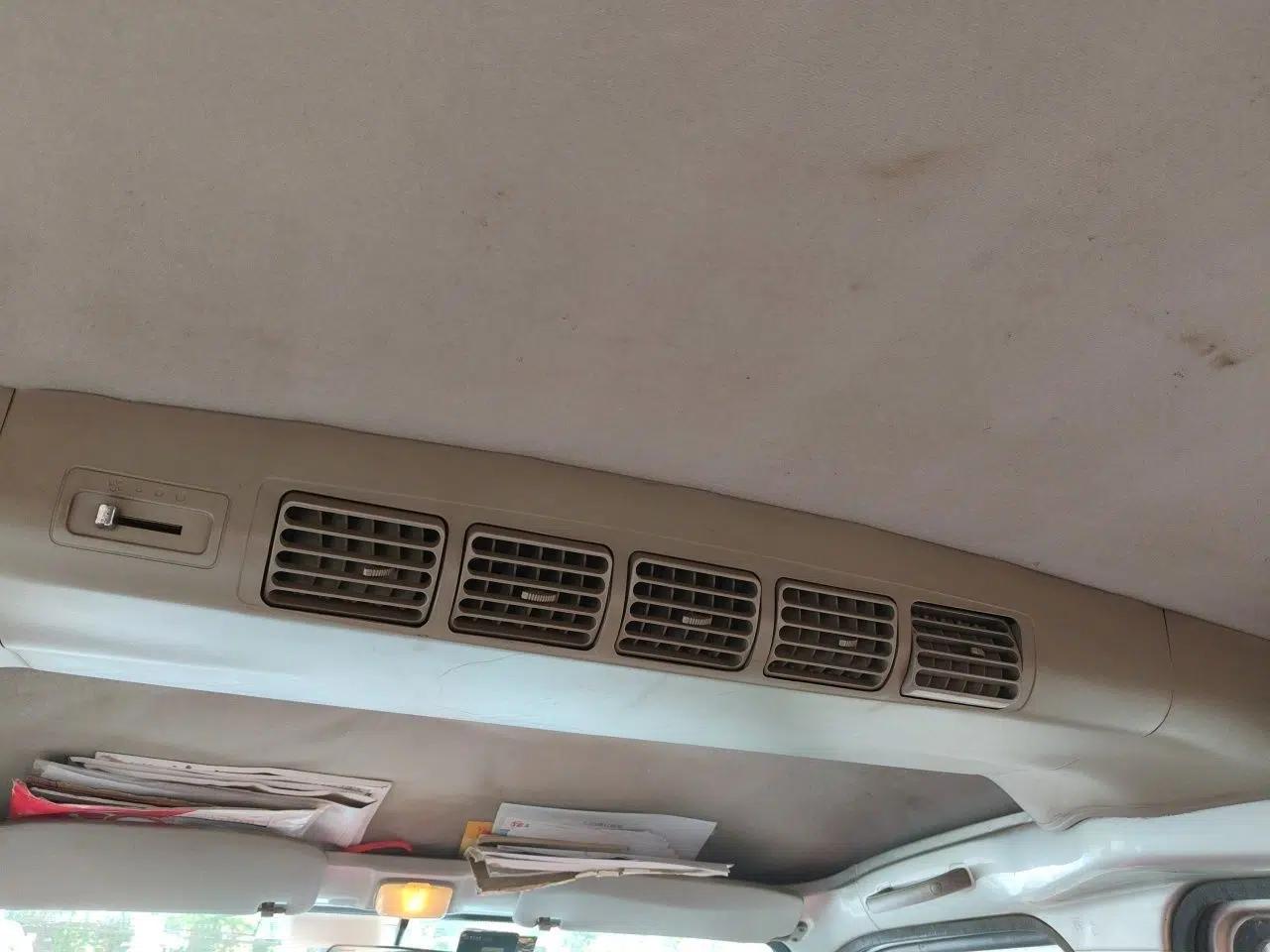 Wuling Zhiguang 2010 1.1L New Standard Version I Long Body LXA — миниатюра 19