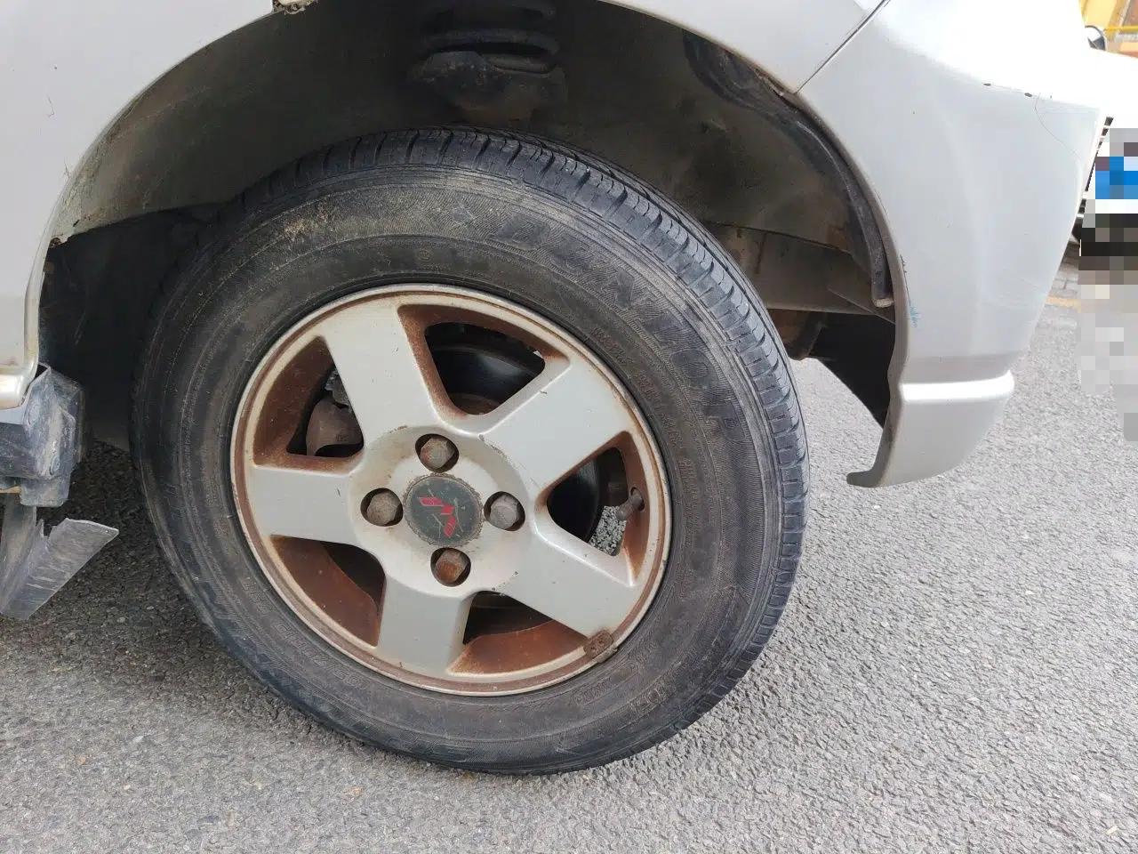 Wuling Zhiguang 2010 1.1L New Standard Version I Long Body LXA — миниатюра 8