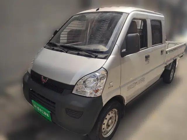 Wuling Rongguang Small Truck 2021 1.5L Base Version Double-Cab L3C