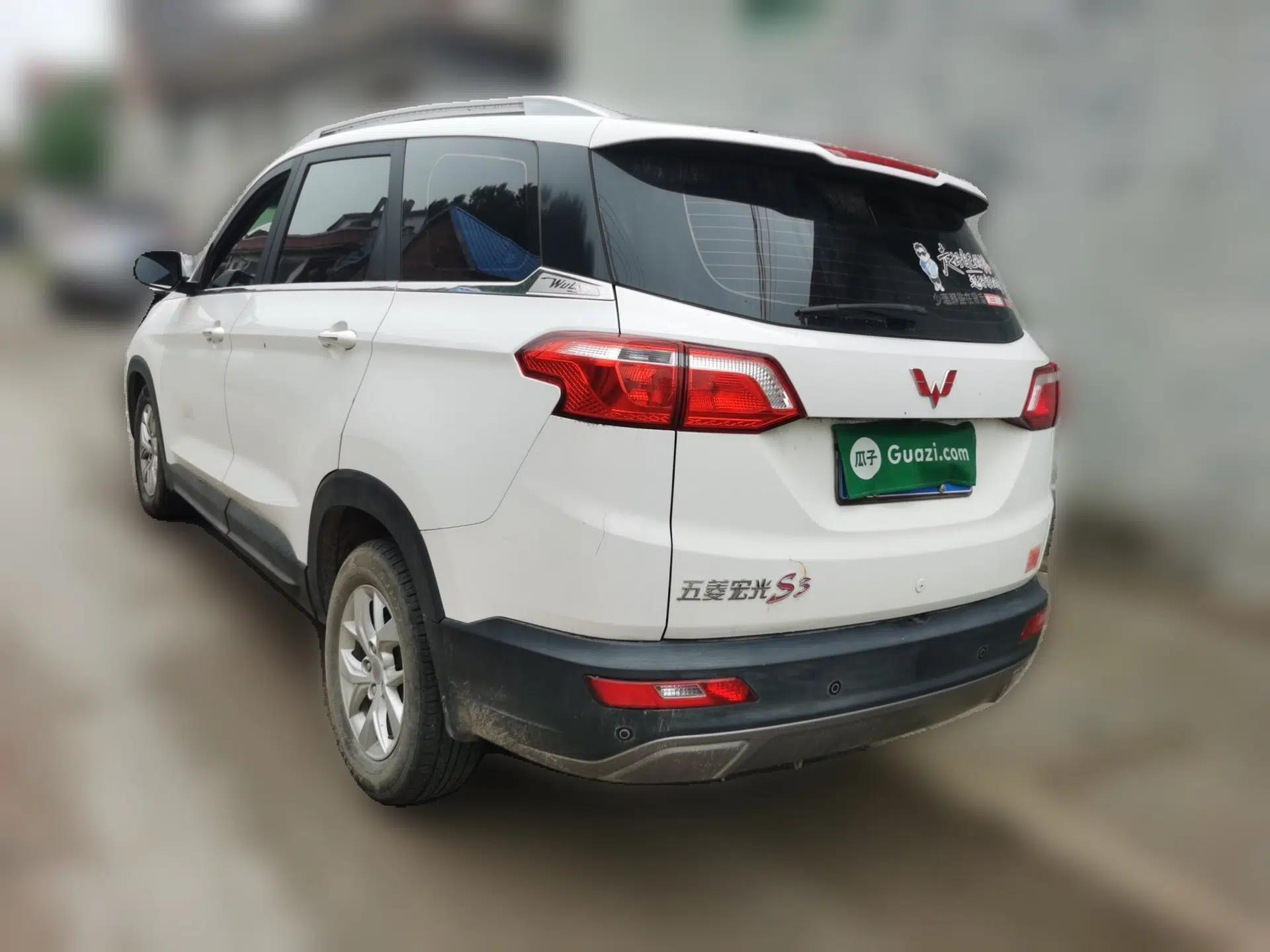 Wuling Hongguang S3 2018 1.5L Manual Comfort Model China V Standard — миниатюра 4