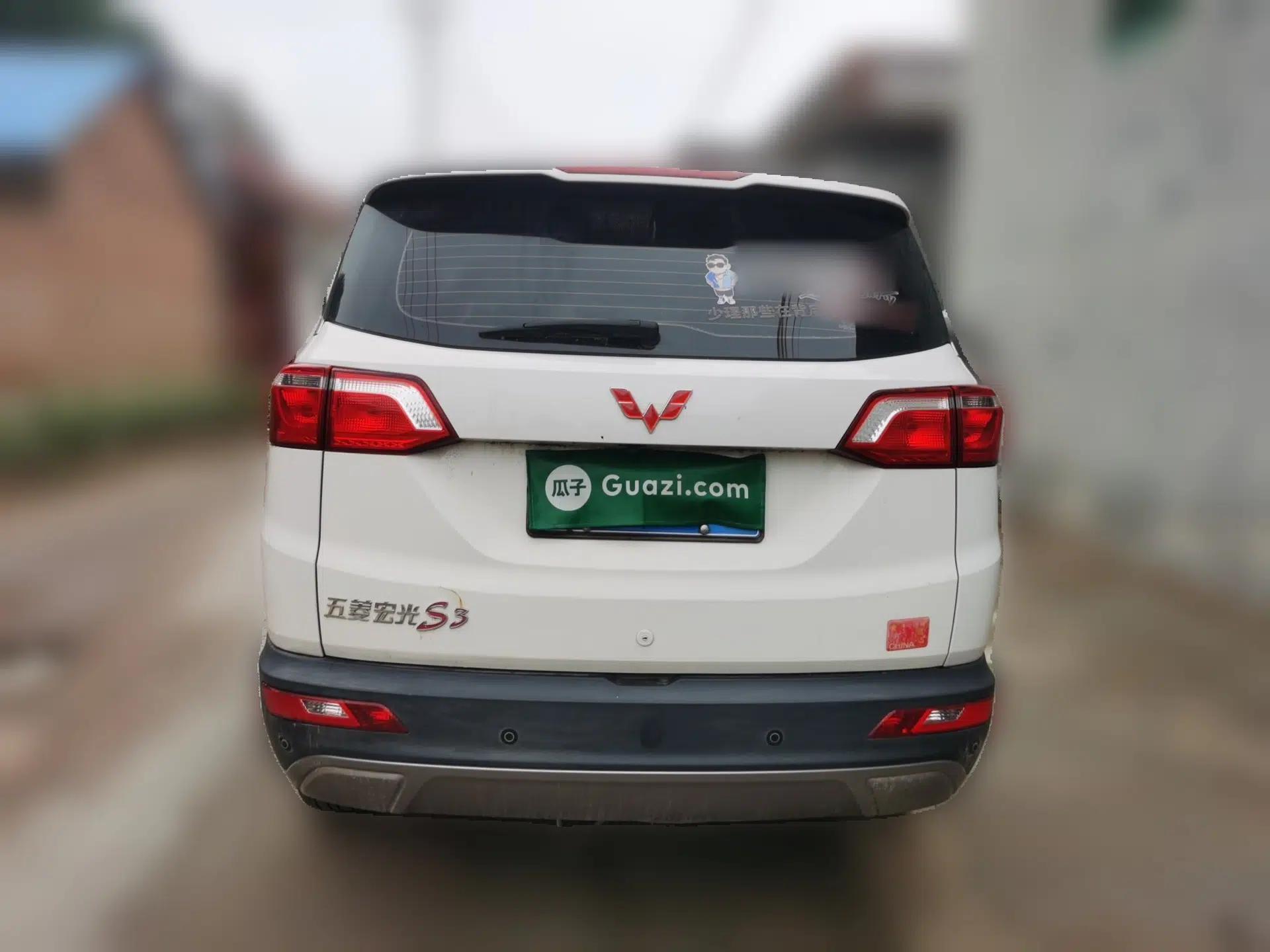 Wuling Hongguang S3 2018 1.5L Manual Comfort Model China V Standard — миниатюра 5