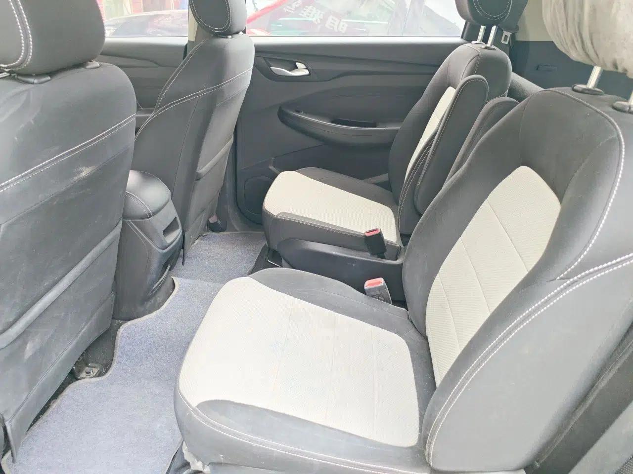 Wuling Hongguang S3 2019 1.5L Manual Comfort Model China VI Standard — миниатюра 18