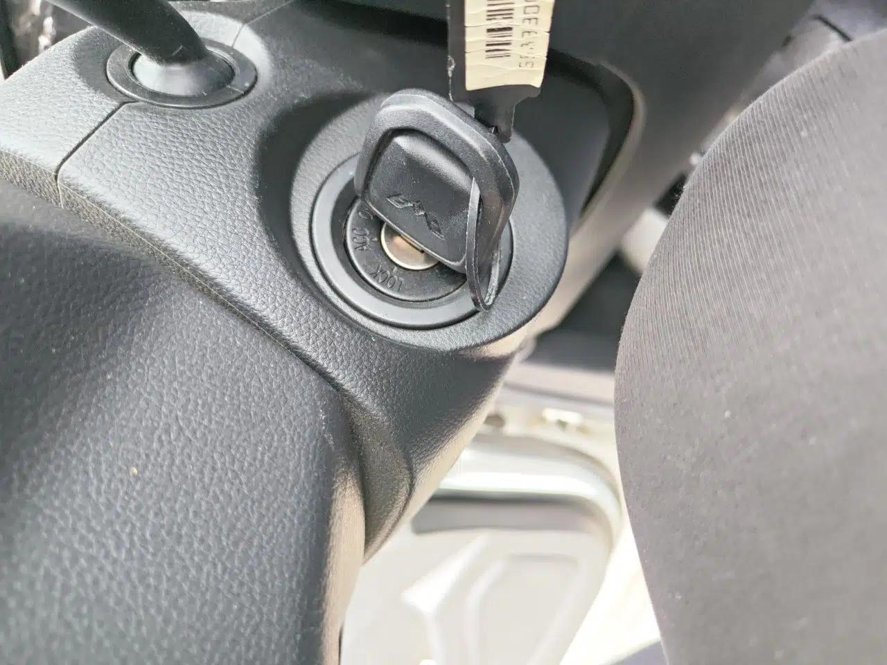 Wuling Hongguang S3 2019 1.5L Manual Comfort Model China VI Standard — миниатюра 9