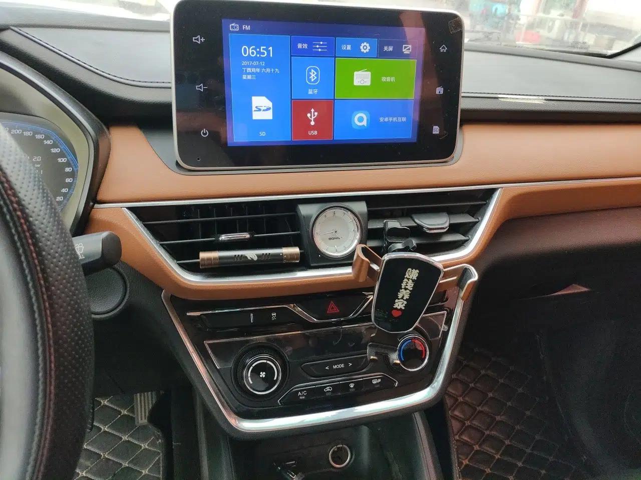 Wuling Hongguang S3 2018 1.5L Manual Luxury Model China V Standard — миниатюра 14