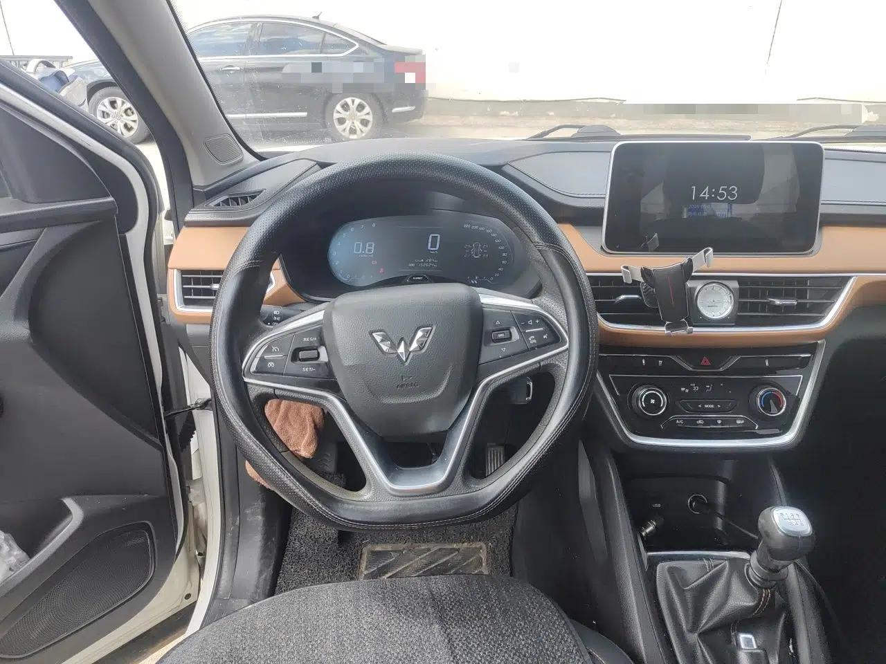 Wuling Hongguang S3 2018 1.5L Manual Luxury Model China V Standard — миниатюра 11