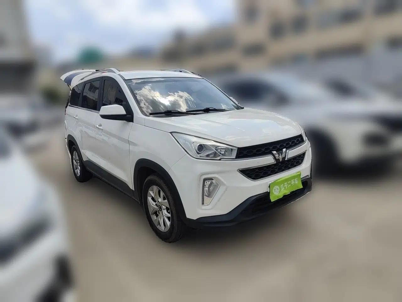 Wuling Hongguang S3 2018 1.5L Manual Luxury Model China V Standard — миниатюра 3