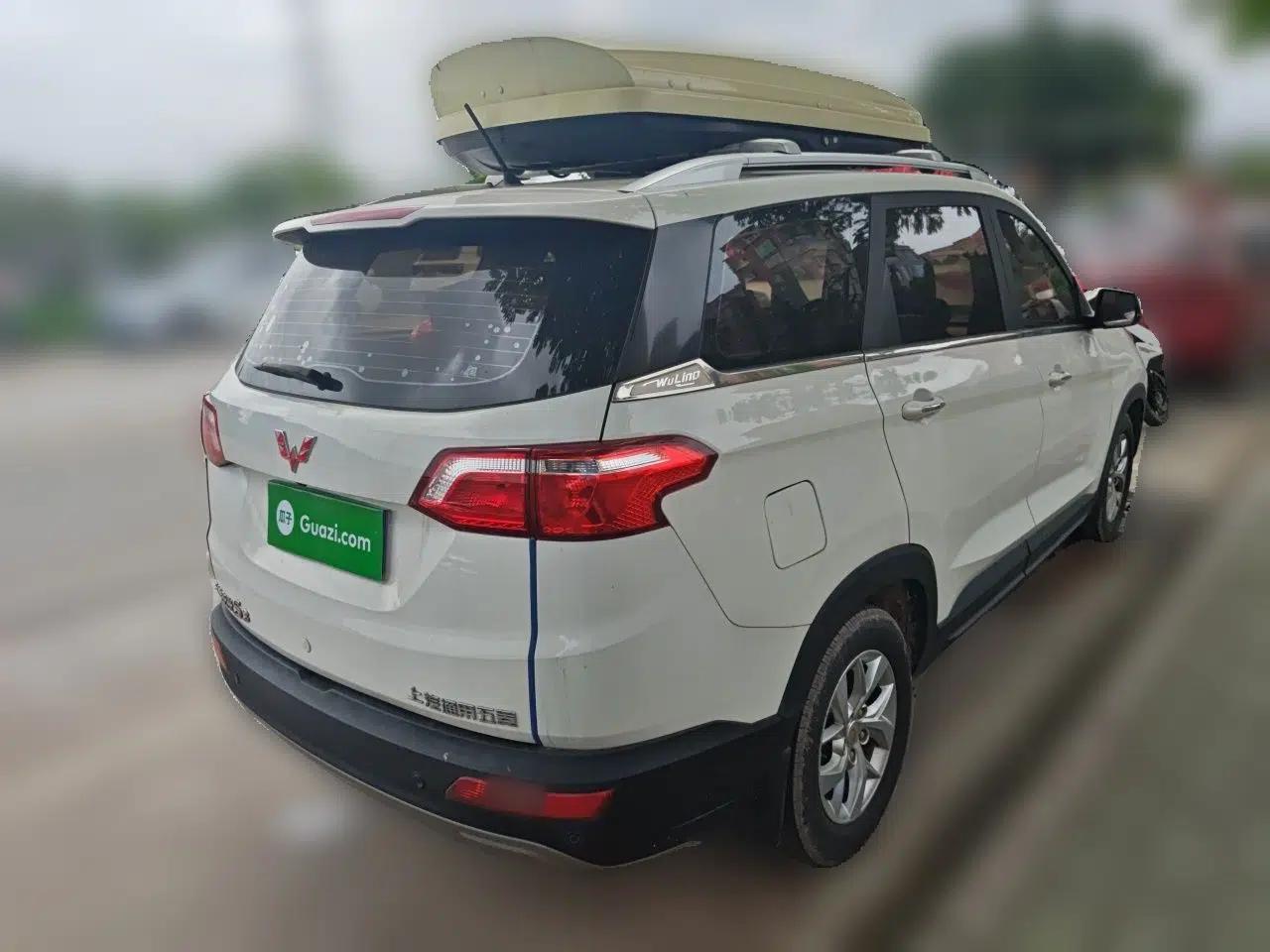 Wuling Hongguang S3 2018 1.5L Manual Luxury Model China V Standard — миниатюра 6