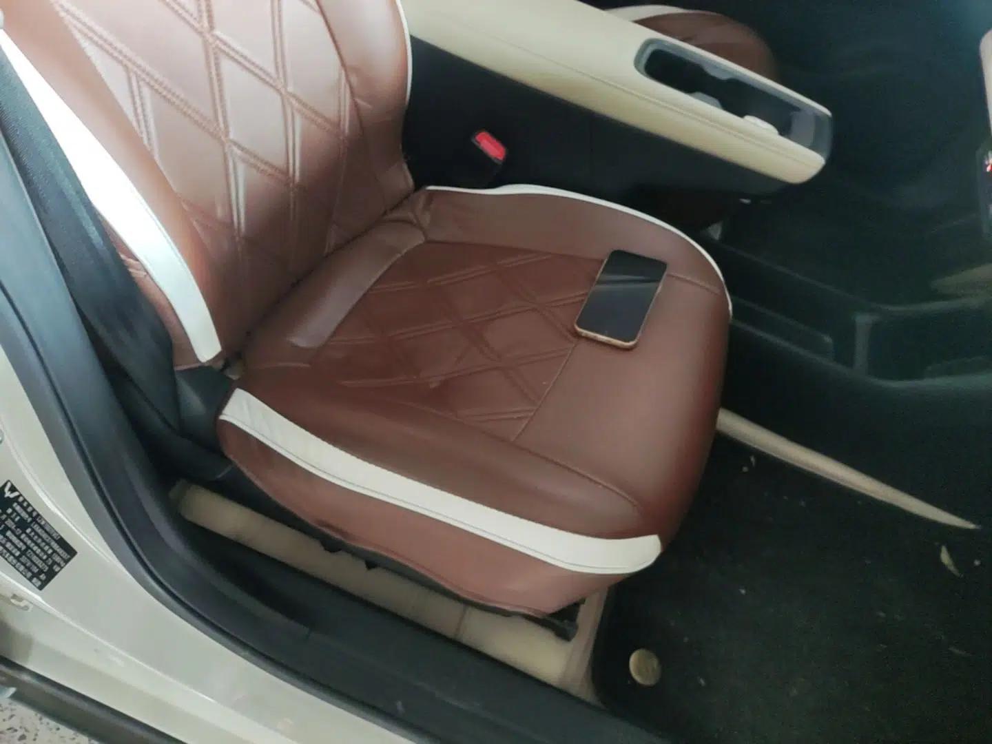 Wuling Bingo PLUS 2024 330 km Range Five-Seater Version — миниатюра 23