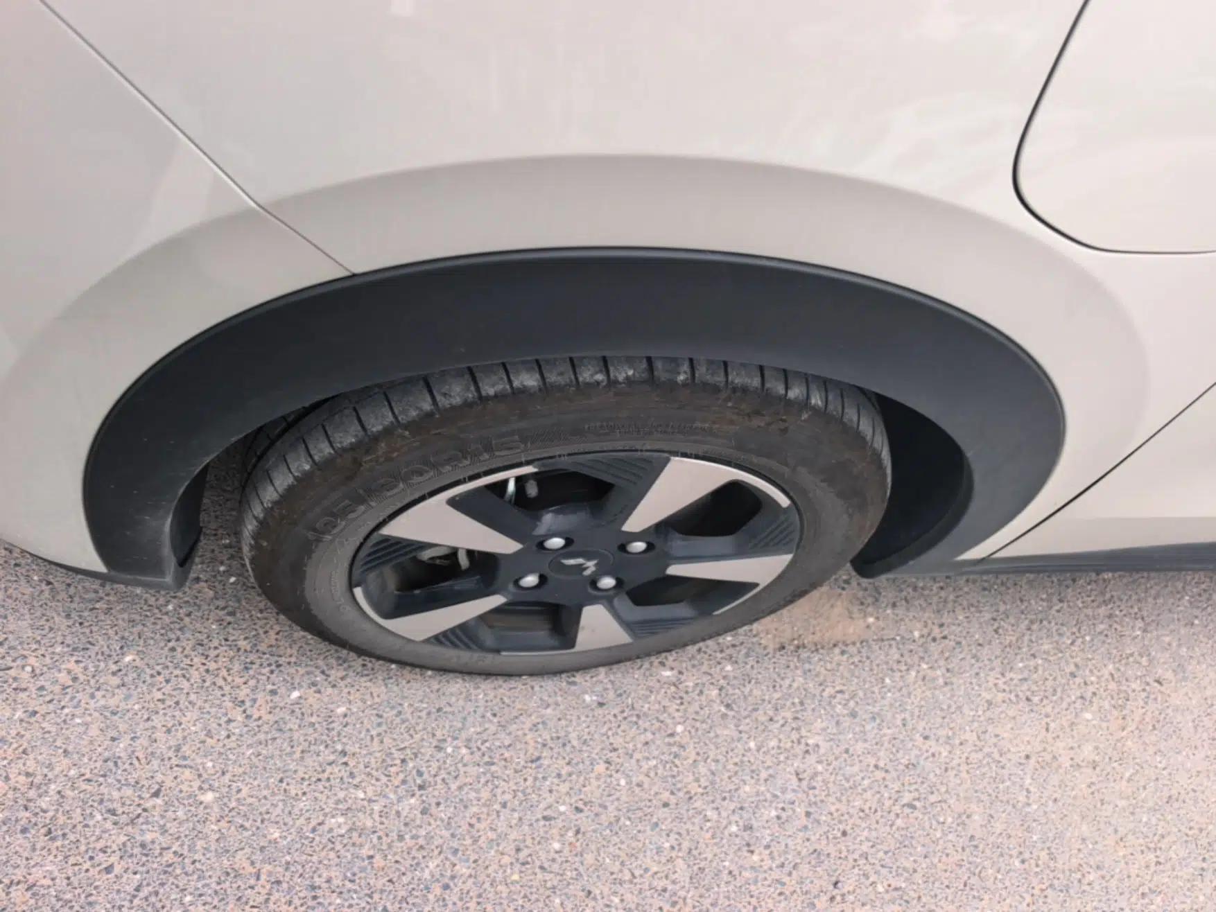 Wuling Bingo PLUS 2024 330 km Range Five-Seater Version — миниатюра 8