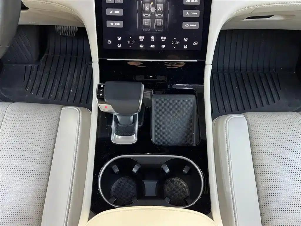 Li Auto ONE 2020 Extended Range 6-Seater — миниатюра 16