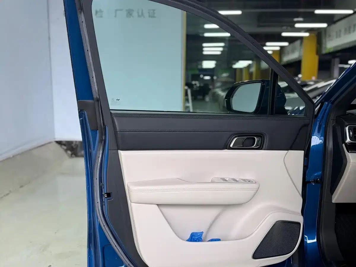 Li Auto ONE 2020 Extended Range 6-Seater — миниатюра 17