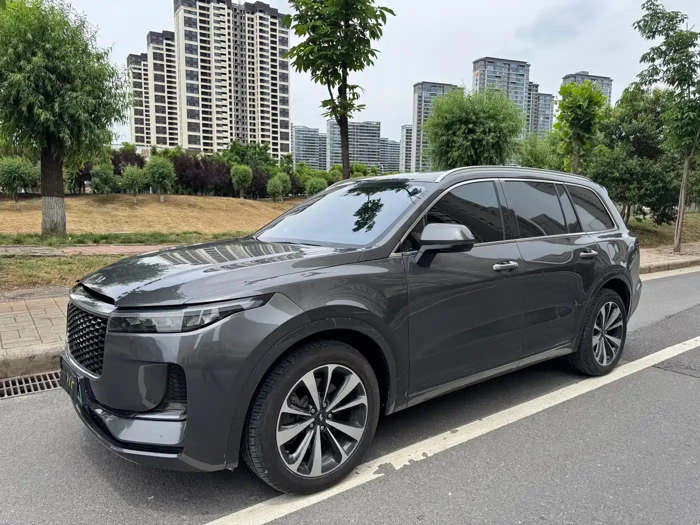 Li Auto ONE 2021 Extended Range 6-Seater — миниатюра 1