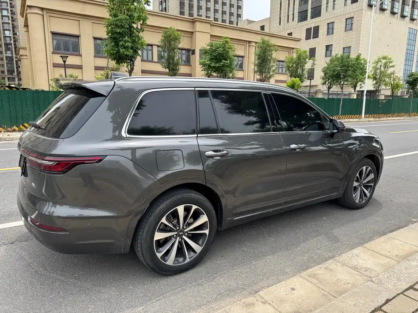 Li Auto ONE 2021 Extended Range 6-Seater — миниатюра 9