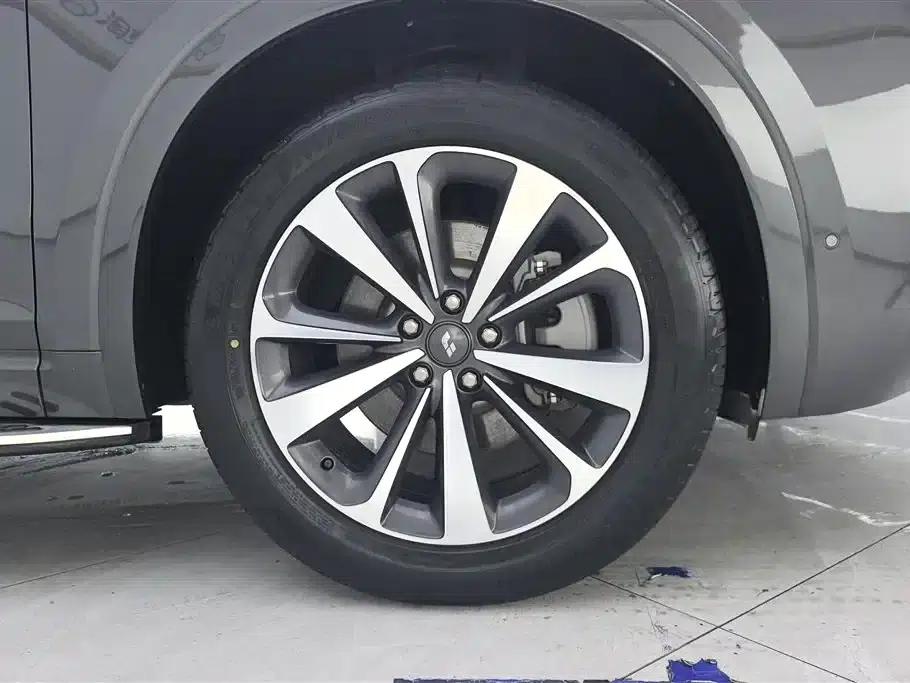 Li Auto ONE 2020 Extended Range 6-Seater — миниатюра 6