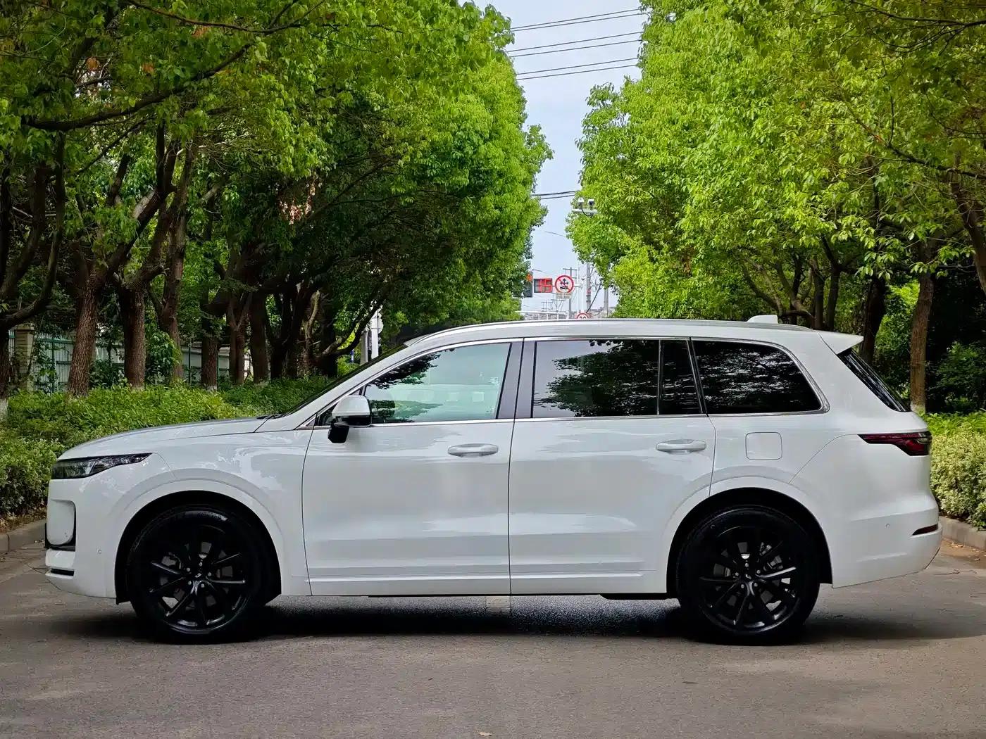 Li Auto ONE 2021 Extended Range 6-Seater — миниатюра 4