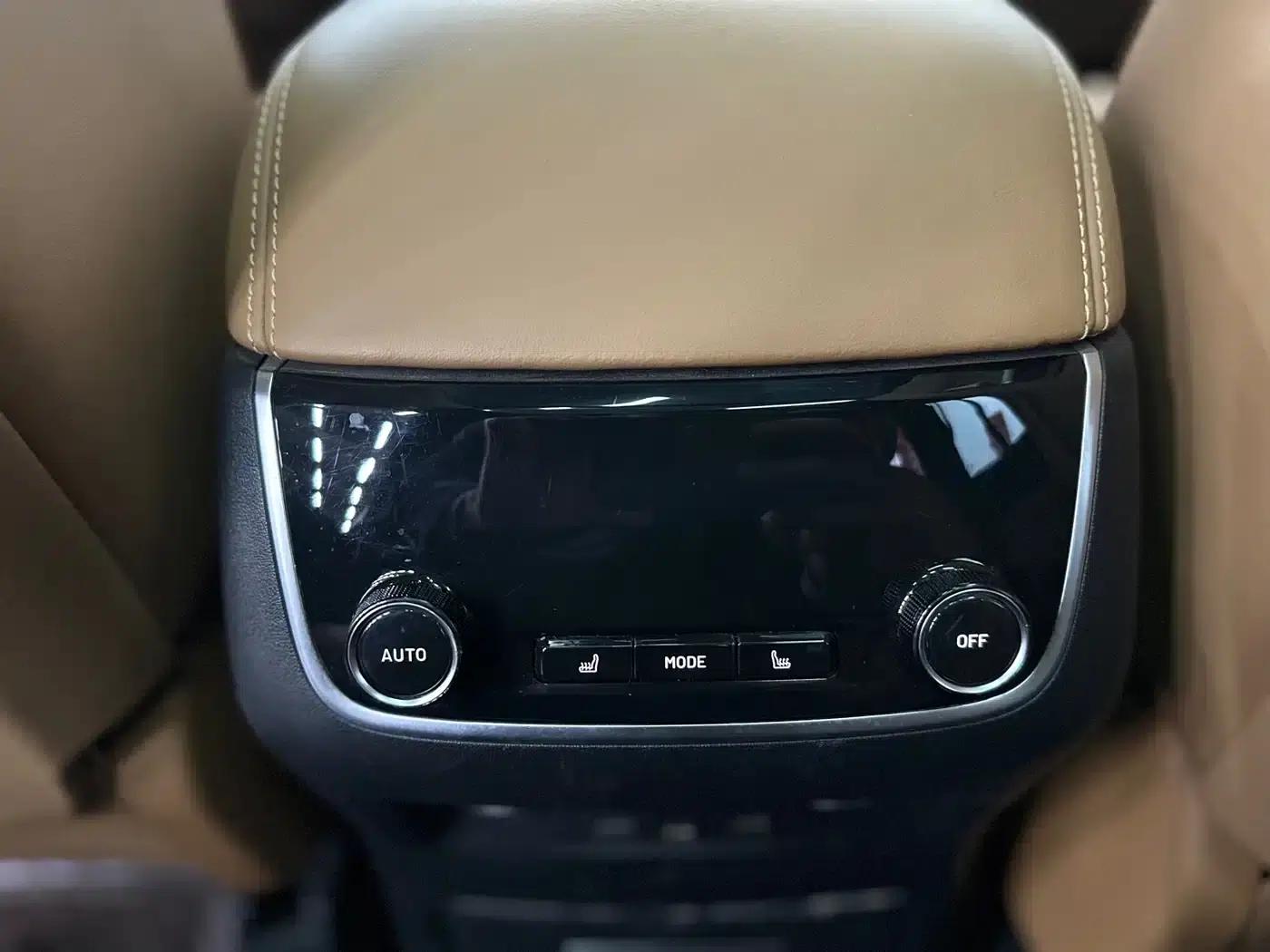 Li Auto ONE 2021 Extended Range 6-Seater — миниатюра 17