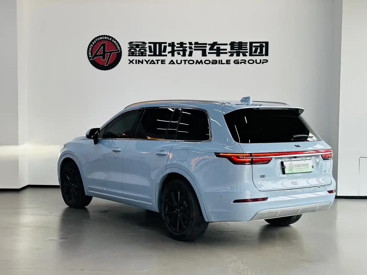 Li Auto ONE 2021 Extended Range 6-Seater — миниатюра 5