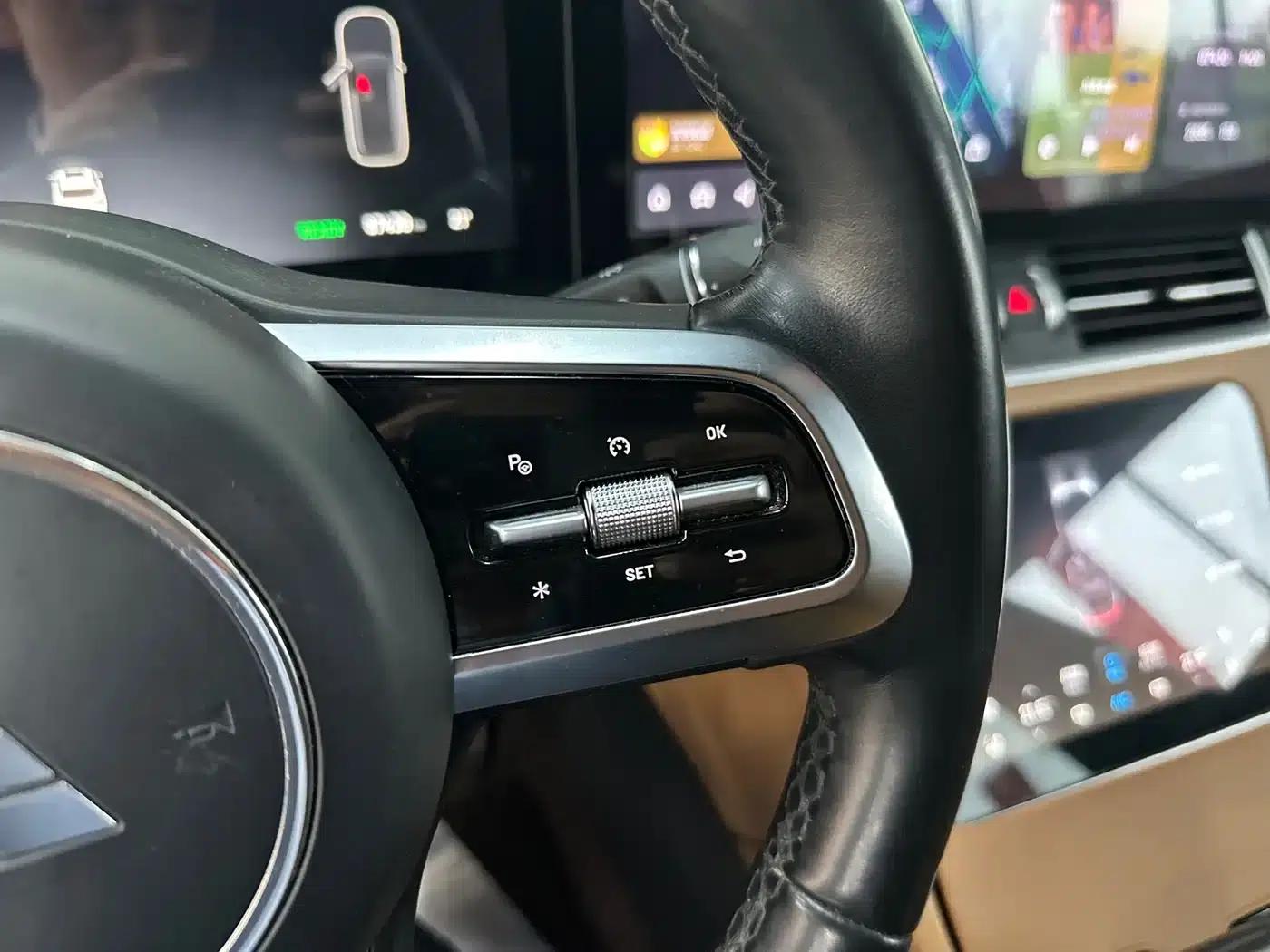 Li Auto ONE 2021 Extended Range 6-Seater — миниатюра 7