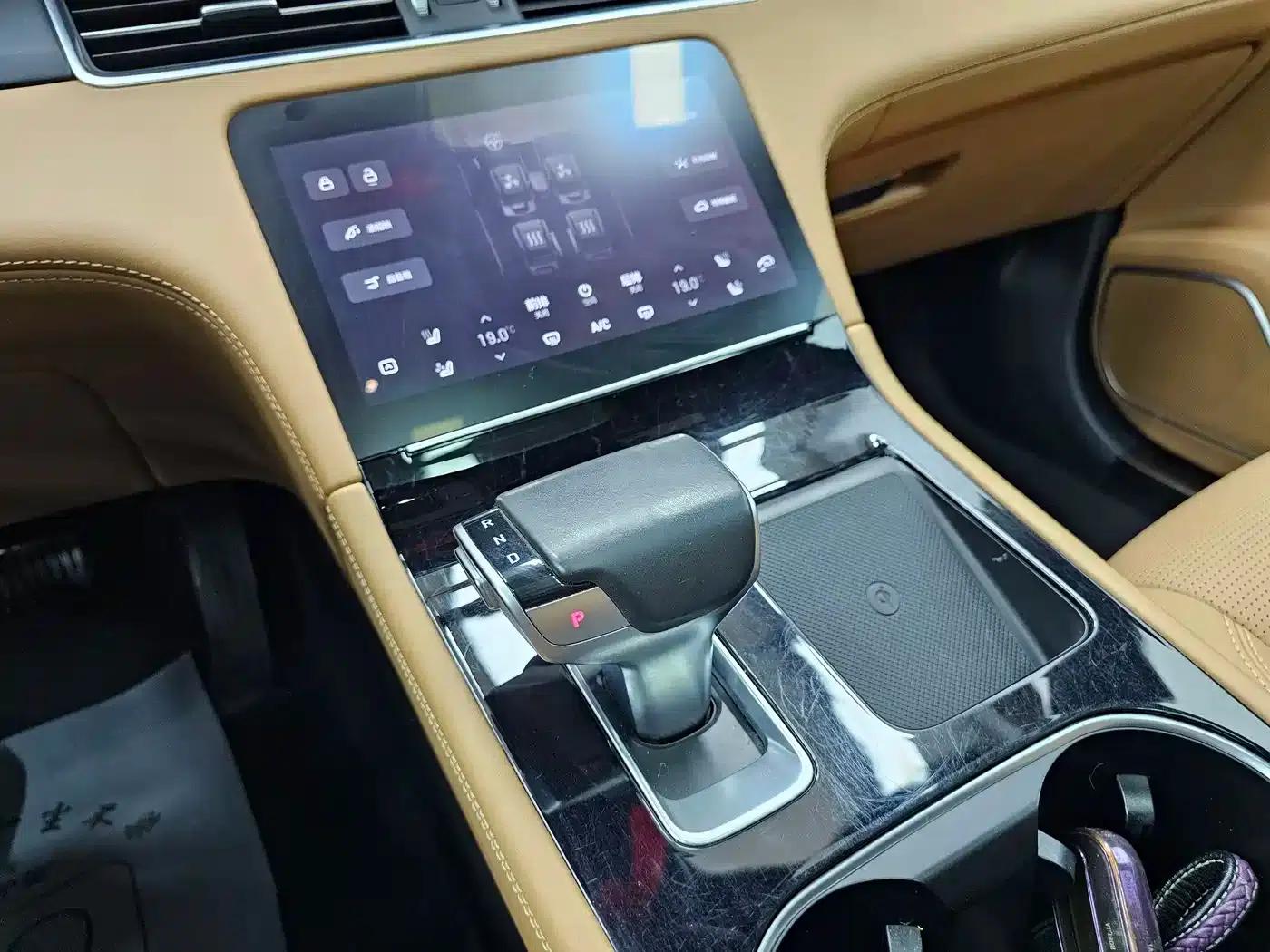 Li Auto ONE 2021 Extended Range 6-Seater — миниатюра 15