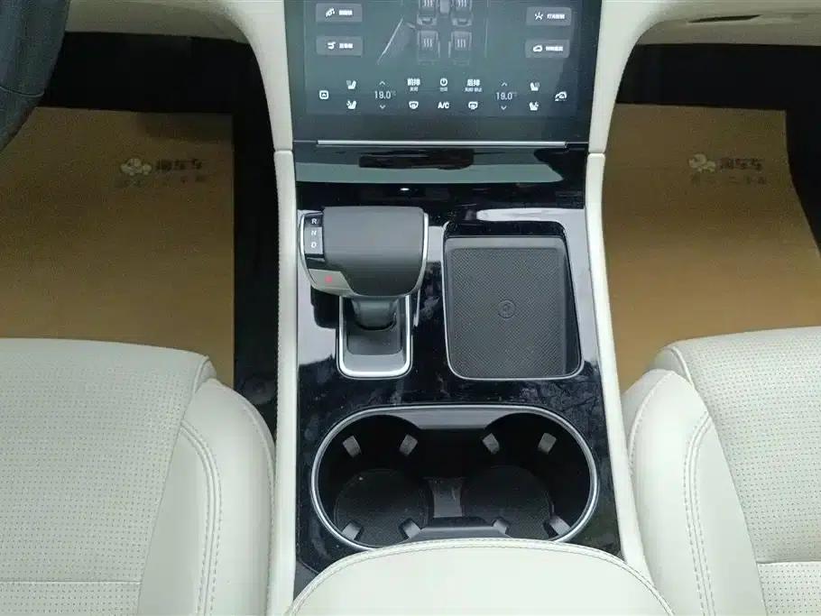 Li Auto ONE 2021 Extended Range 6-Seater — миниатюра 16