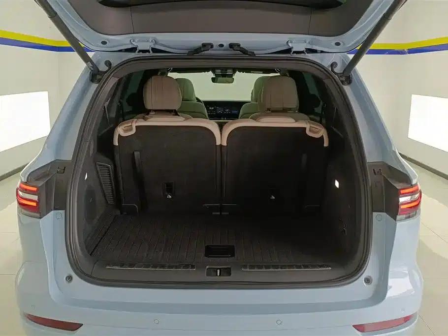 Li Auto ONE 2021 Extended Range 6-Seater — миниатюра 4