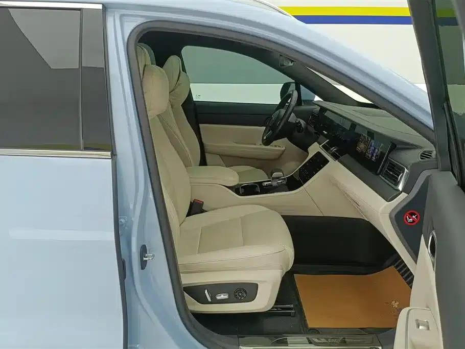 Li Auto ONE 2021 Extended Range 6-Seater — миниатюра 8