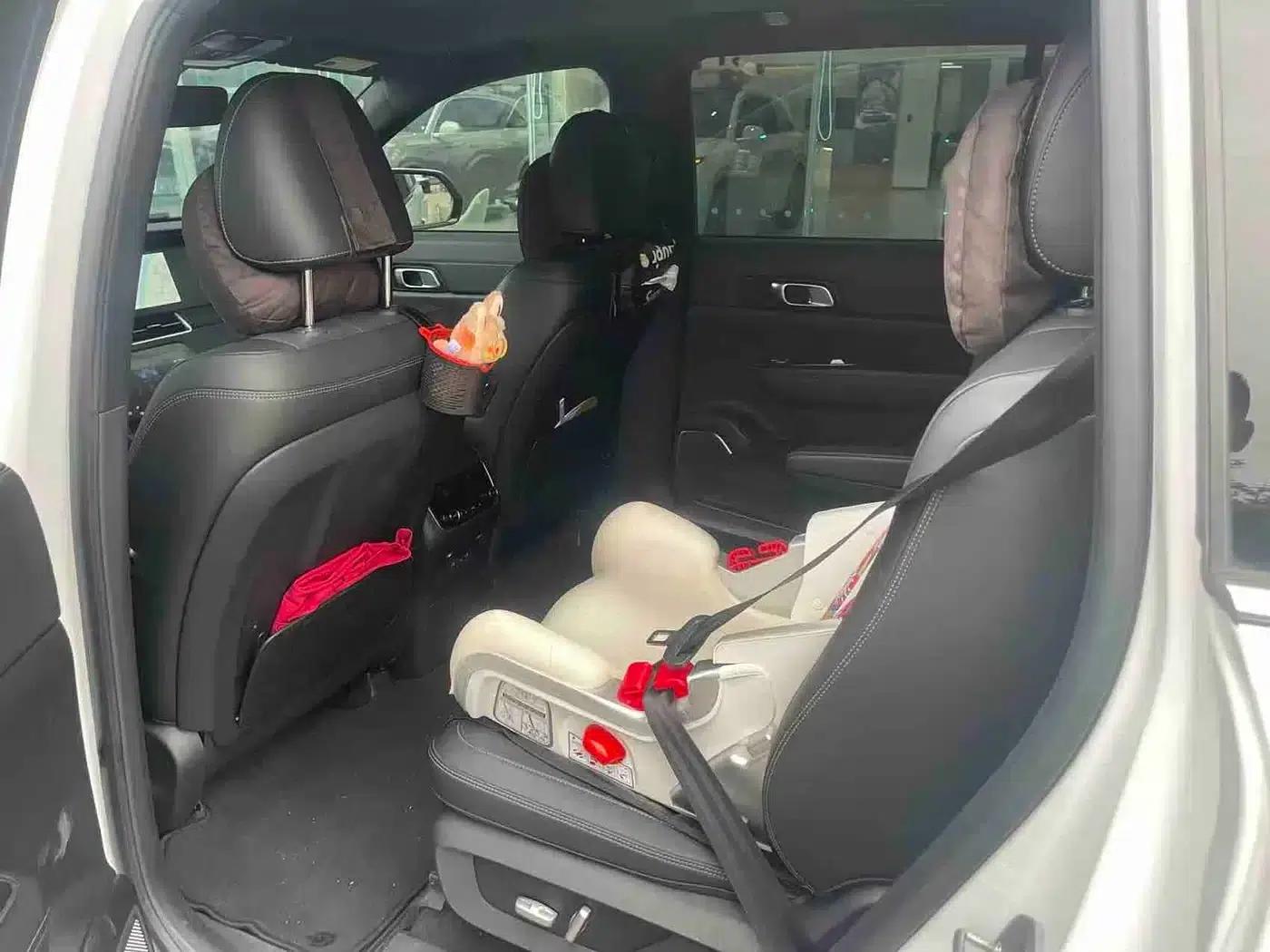 Li Auto ONE 2020 Extended Range 6-Seater — миниатюра 3