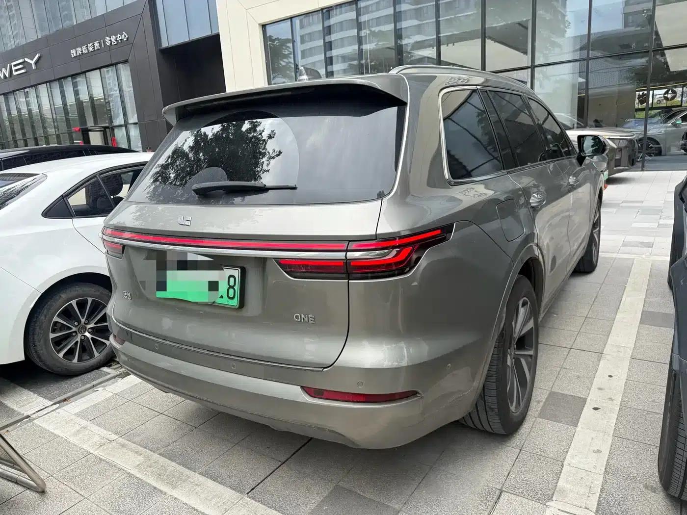 Li Auto ONE 2021 Extended Range 6-Seater — миниатюра 4