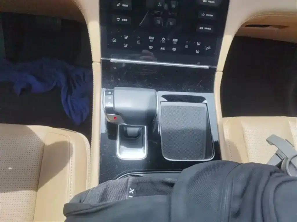 Li Auto ONE 2020 Extended Range 6-Seater — миниатюра 14