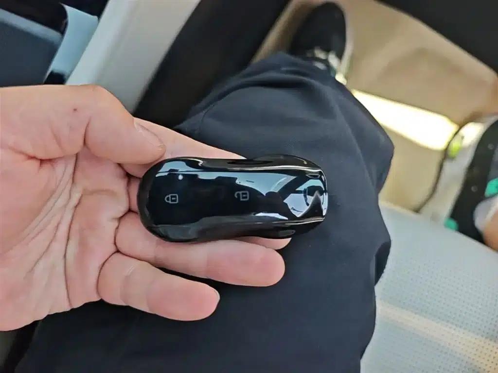 Li Auto ONE 2021 Extended Range 6-Seater — миниатюра 9
