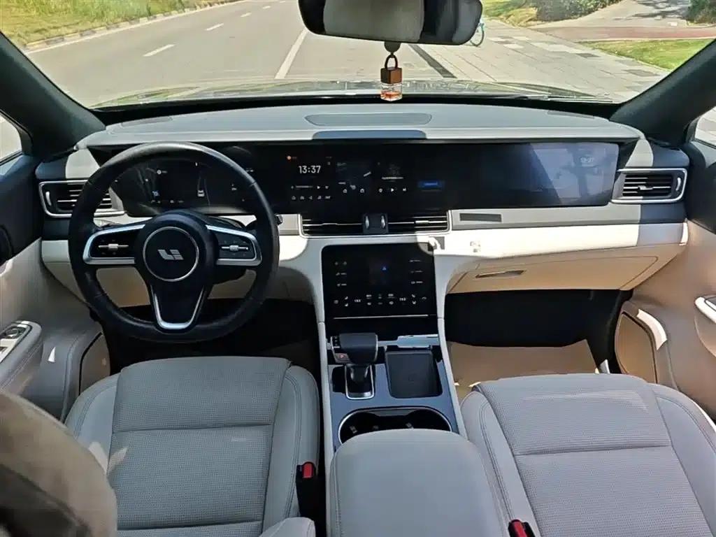 Li Auto ONE 2021 Extended Range 6-Seater — миниатюра 10