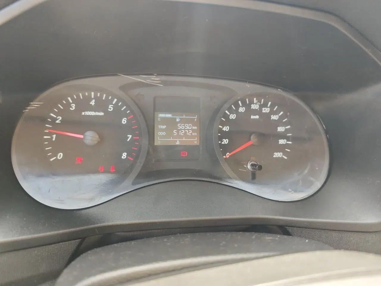 Wuling Zhengcheng 2022 2.0L Manual Entrepreneurial Version — миниатюра 12