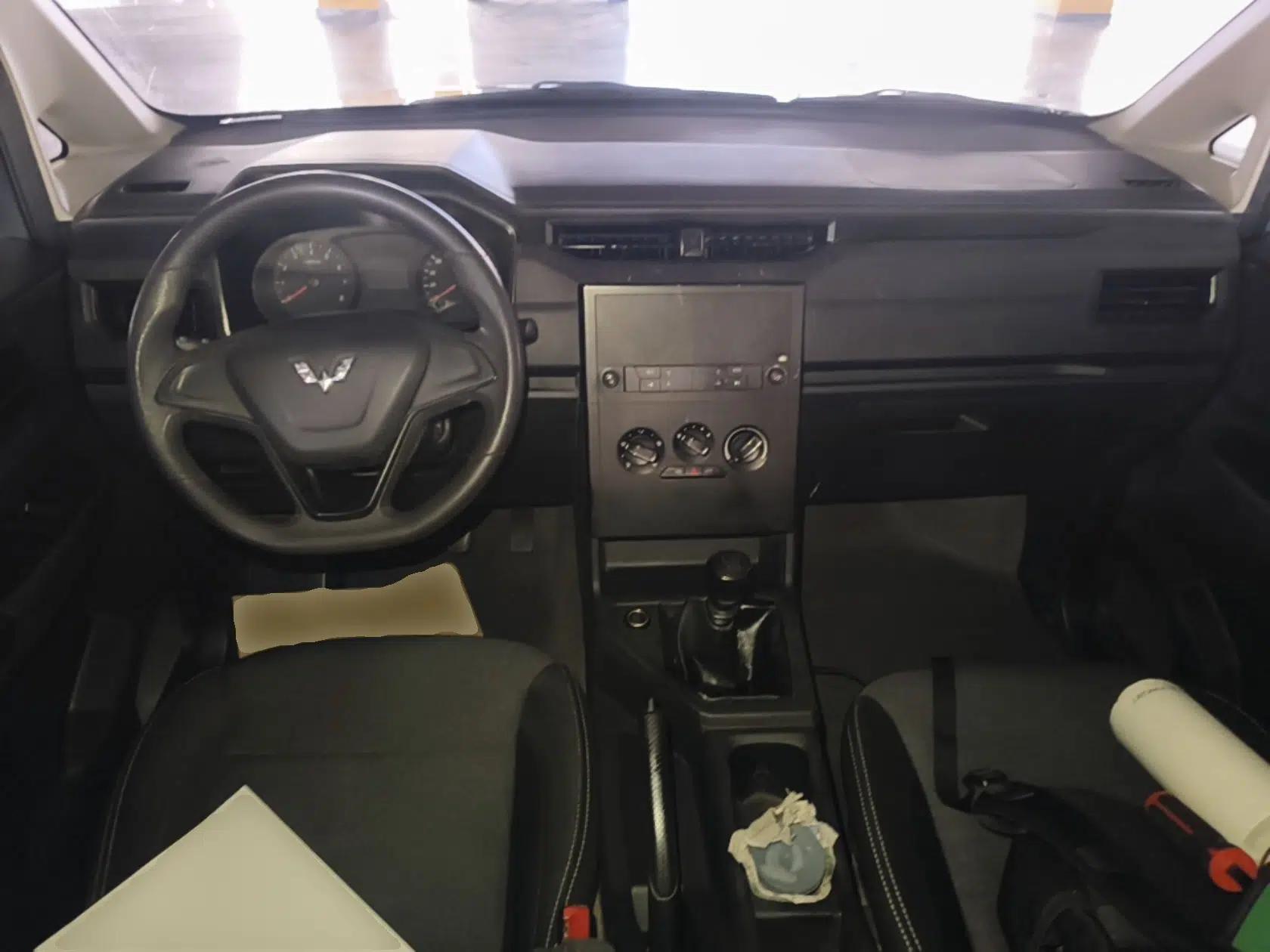 Wuling Hongguang PLUS 2020 1.5L Manual Standard Edition 5 Seats — миниатюра 13