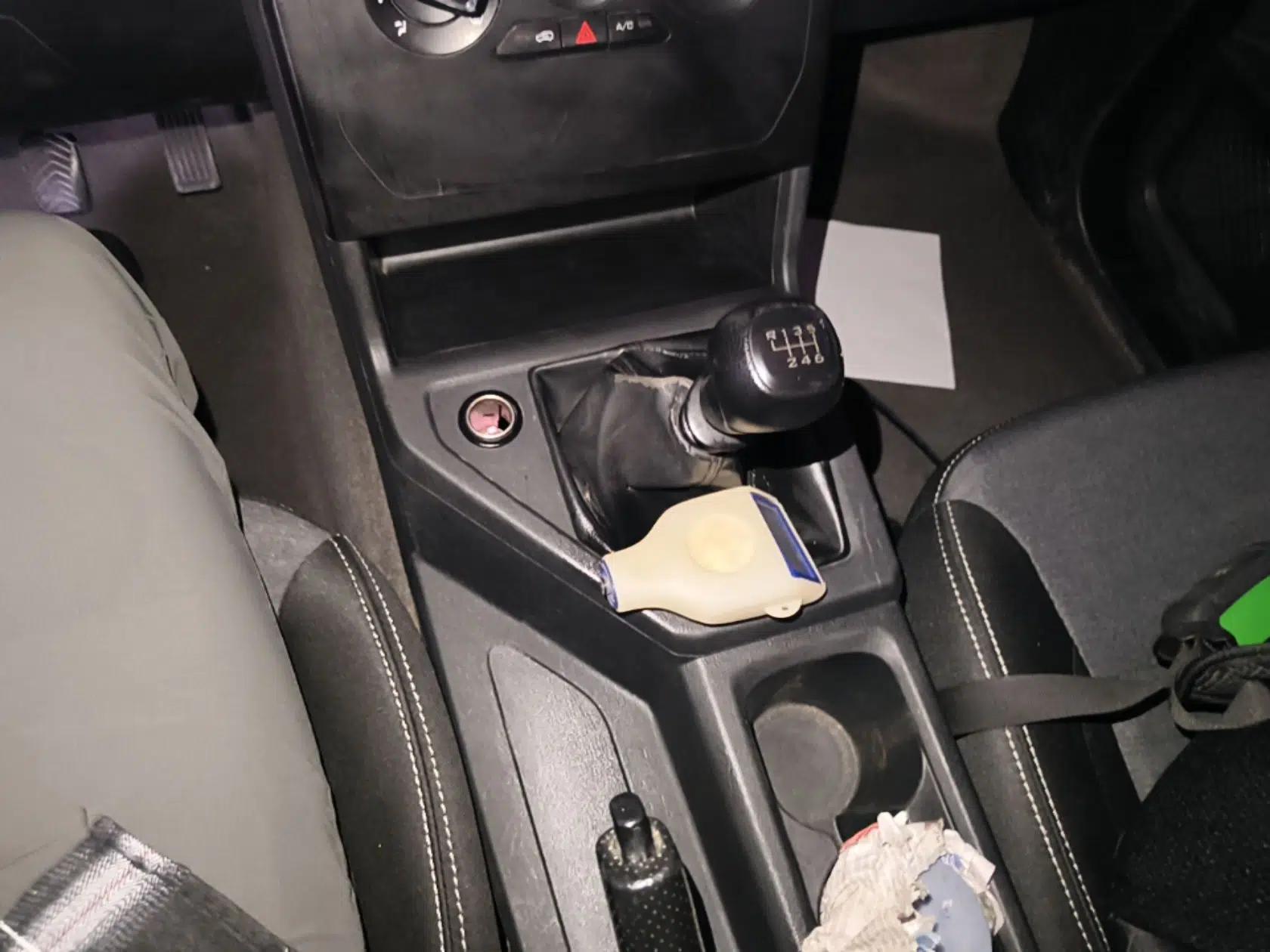 Wuling Hongguang PLUS 2020 1.5L Manual Standard Edition 5 Seats — миниатюра 17