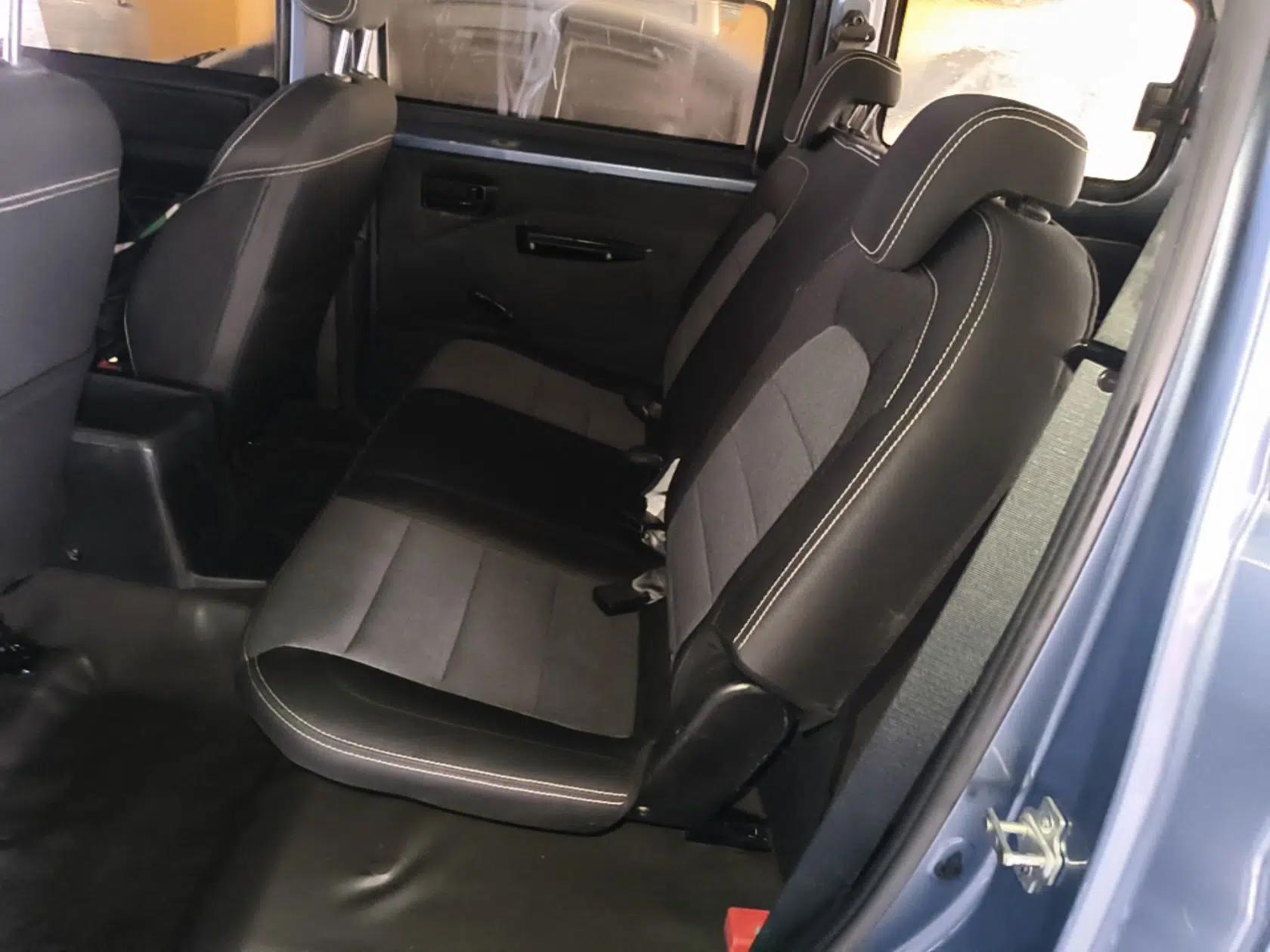 Wuling Hongguang PLUS 2020 1.5L Manual Standard Edition 5 Seats — миниатюра 20